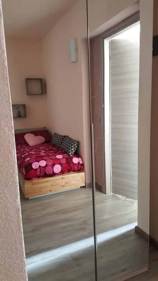Cuorematto Poggiridenti Exteriér fotografie